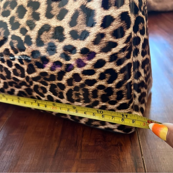 Leopard Print Women's Handbag - Picture 5 of 5